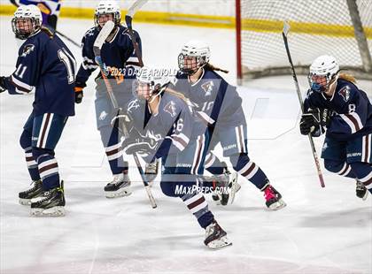 Thumbnail 3 in Yarmouth/Freeport vs. Cheverus/Kennebunk/OldOrchard/Windham (MPA State Final) photogallery.