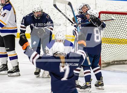 Thumbnail 3 in Yarmouth/Freeport vs. Cheverus/Kennebunk/OldOrchard/Windham (MPA State Final) photogallery.