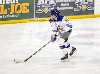 Thumbnail 3 in Yarmouth/Freeport vs. Cheverus/Kennebunk/OldOrchard/Windham (MPA State Final) photogallery.