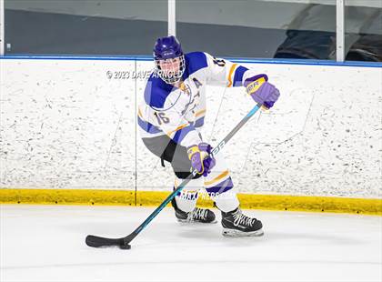 Thumbnail 1 in Yarmouth/Freeport vs. Cheverus/Kennebunk/OldOrchard/Windham (MPA State Final) photogallery.