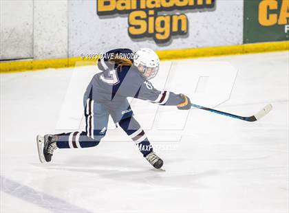 Thumbnail 2 in Yarmouth/Freeport vs. Cheverus/Kennebunk/OldOrchard/Windham (MPA State Final) photogallery.