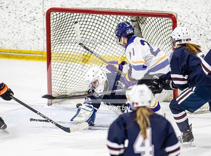 Thumbnail 1 in Yarmouth/Freeport vs. Cheverus/Kennebunk/OldOrchard/Windham (MPA State Final) photogallery.