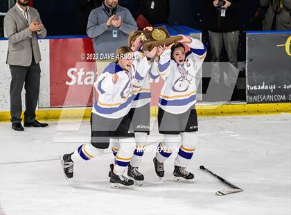 Thumbnail 1 in Yarmouth/Freeport vs. Cheverus/Kennebunk/OldOrchard/Windham (MPA State Final) photogallery.