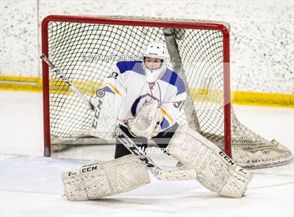 Thumbnail 1 in Yarmouth/Freeport vs. Cheverus/Kennebunk/OldOrchard/Windham (MPA State Final) photogallery.