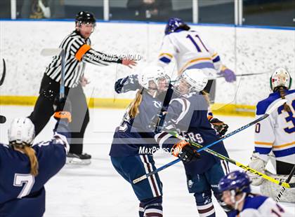 Thumbnail 3 in Yarmouth/Freeport vs. Cheverus/Kennebunk/OldOrchard/Windham (MPA State Final) photogallery.