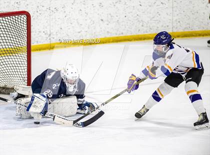 Thumbnail 3 in Yarmouth/Freeport vs. Cheverus/Kennebunk/OldOrchard/Windham (MPA State Final) photogallery.