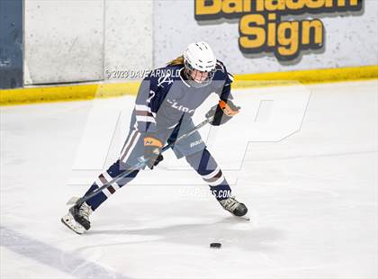 Thumbnail 3 in Yarmouth/Freeport vs. Cheverus/Kennebunk/OldOrchard/Windham (MPA State Final) photogallery.