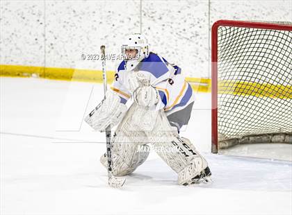 Thumbnail 1 in Yarmouth/Freeport vs. Cheverus/Kennebunk/OldOrchard/Windham (MPA State Final) photogallery.