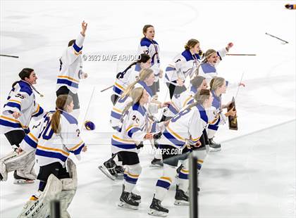 Thumbnail 1 in Yarmouth/Freeport vs. Cheverus/Kennebunk/OldOrchard/Windham (MPA State Final) photogallery.