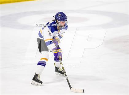 Thumbnail 3 in Yarmouth/Freeport vs. Cheverus/Kennebunk/OldOrchard/Windham (MPA State Final) photogallery.
