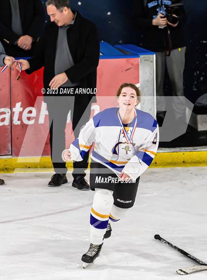 Thumbnail 3 in Yarmouth/Freeport vs. Cheverus/Kennebunk/OldOrchard/Windham (MPA State Final) photogallery.