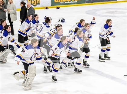 Thumbnail 3 in Yarmouth/Freeport vs. Cheverus/Kennebunk/OldOrchard/Windham (MPA State Final) photogallery.