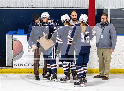 Thumbnail 2 in Yarmouth/Freeport vs. Cheverus/Kennebunk/OldOrchard/Windham (MPA State Final) photogallery.