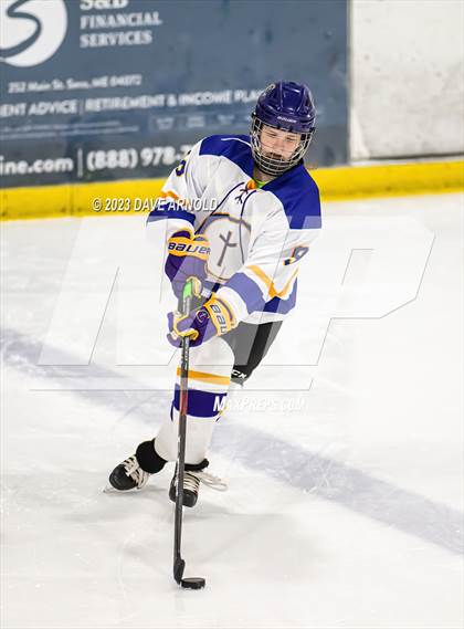 Thumbnail 1 in Yarmouth/Freeport vs. Cheverus/Kennebunk/OldOrchard/Windham (MPA State Final) photogallery.
