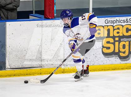Thumbnail 2 in Yarmouth/Freeport vs. Cheverus/Kennebunk/OldOrchard/Windham (MPA State Final) photogallery.