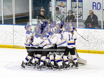 Thumbnail 3 in Yarmouth/Freeport vs. Cheverus/Kennebunk/OldOrchard/Windham (MPA State Final) photogallery.
