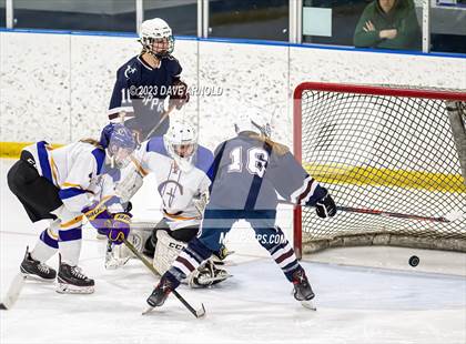 Thumbnail 3 in Yarmouth/Freeport vs. Cheverus/Kennebunk/OldOrchard/Windham (MPA State Final) photogallery.