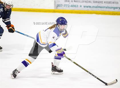 Thumbnail 2 in Yarmouth/Freeport vs. Cheverus/Kennebunk/OldOrchard/Windham (MPA State Final) photogallery.