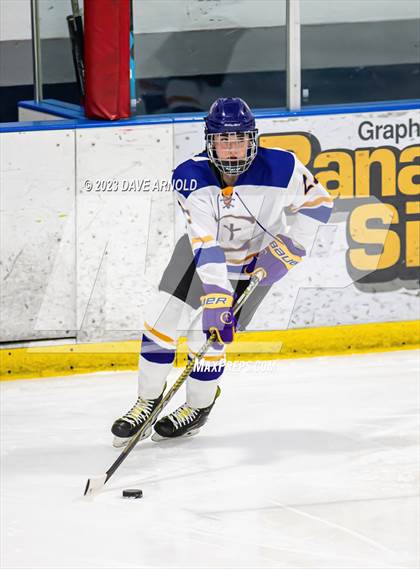 Thumbnail 3 in Yarmouth/Freeport vs. Cheverus/Kennebunk/OldOrchard/Windham (MPA State Final) photogallery.