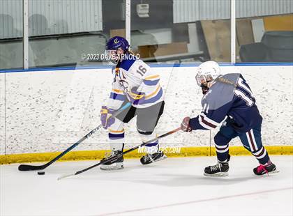 Thumbnail 2 in Yarmouth/Freeport vs. Cheverus/Kennebunk/OldOrchard/Windham (MPA State Final) photogallery.