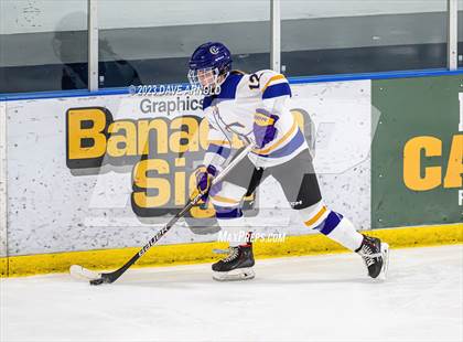 Thumbnail 1 in Yarmouth/Freeport vs. Cheverus/Kennebunk/OldOrchard/Windham (MPA State Final) photogallery.