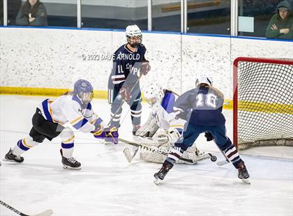Thumbnail 1 in Yarmouth/Freeport vs. Cheverus/Kennebunk/OldOrchard/Windham (MPA State Final) photogallery.