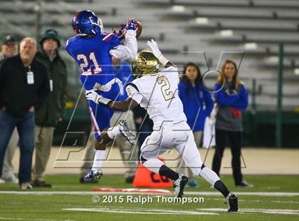 Thumbnail 1 in Elk Grove vs. Folsom (CIF SJS D-1 Final) photogallery.