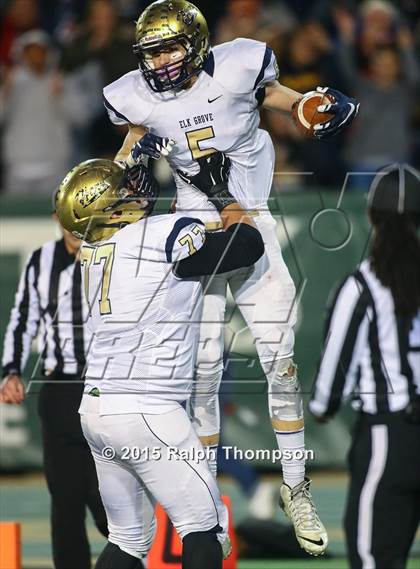 Thumbnail 2 in Elk Grove vs. Folsom (CIF SJS D-1 Final) photogallery.