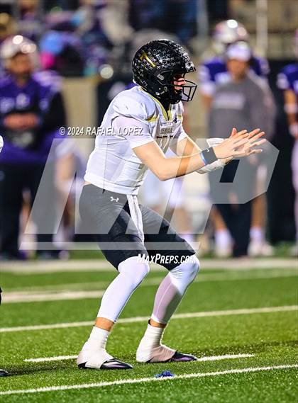 Thumbnail 1 in Kaufman vs. Port Neches-Groves (UIL 5A D2 Football Area) photogallery.
