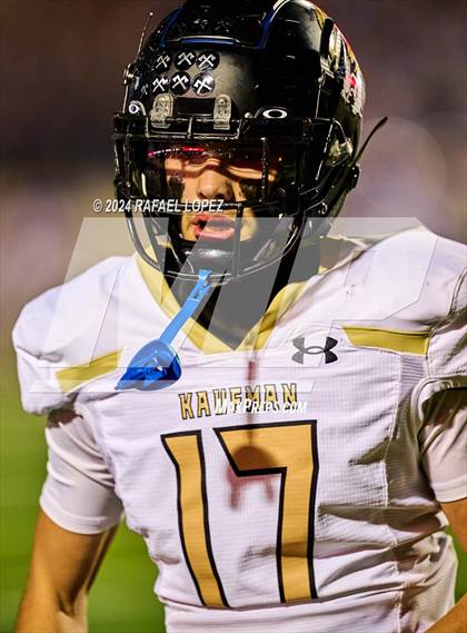 Thumbnail 1 in Kaufman vs. Port Neches-Groves (UIL 5A D2 Football Area) photogallery.