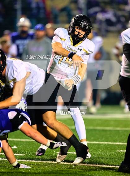Thumbnail 2 in Kaufman vs. Port Neches-Groves (UIL 5A D2 Football Area) photogallery.
