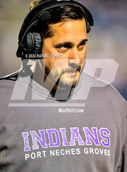 Thumbnail 2 in Kaufman vs. Port Neches-Groves (UIL 5A D2 Football Area) photogallery.