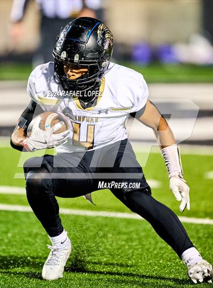 Thumbnail 2 in Kaufman vs. Port Neches-Groves (UIL 5A D2 Football Area) photogallery.