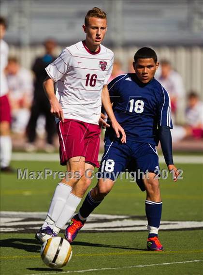 Thumbnail 2 in Pearland vs Lamar Consolidated (Friendswood Invitational) photogallery.