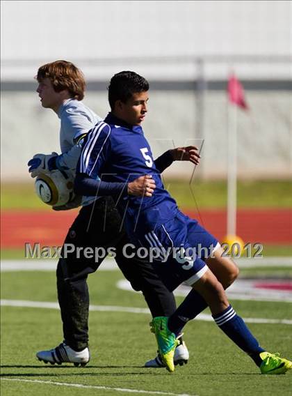 Thumbnail 3 in Pearland vs Lamar Consolidated (Friendswood Invitational) photogallery.