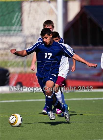 Thumbnail 1 in Pearland vs Lamar Consolidated (Friendswood Invitational) photogallery.