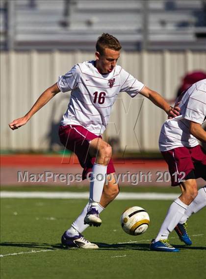 Thumbnail 2 in Pearland vs Lamar Consolidated (Friendswood Invitational) photogallery.