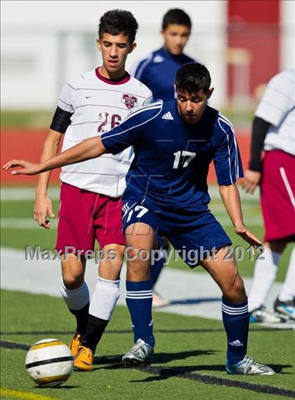 Thumbnail 1 in Pearland vs Lamar Consolidated (Friendswood Invitational) photogallery.
