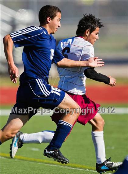 Thumbnail 2 in Pearland vs Lamar Consolidated (Friendswood Invitational) photogallery.