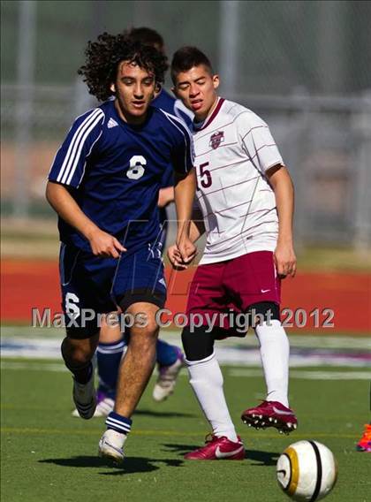 Thumbnail 3 in Pearland vs Lamar Consolidated (Friendswood Invitational) photogallery.