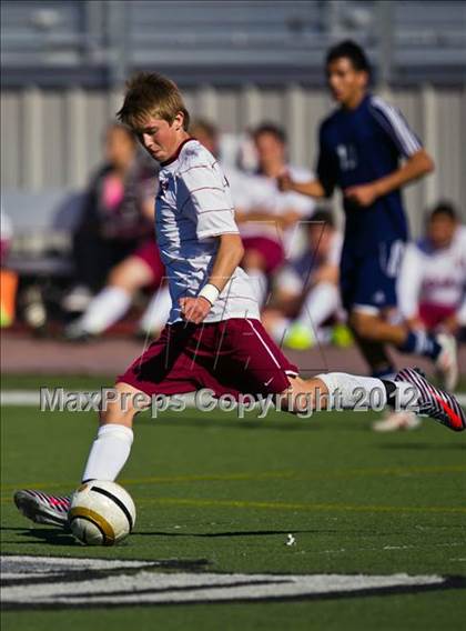 Thumbnail 3 in Pearland vs Lamar Consolidated (Friendswood Invitational) photogallery.