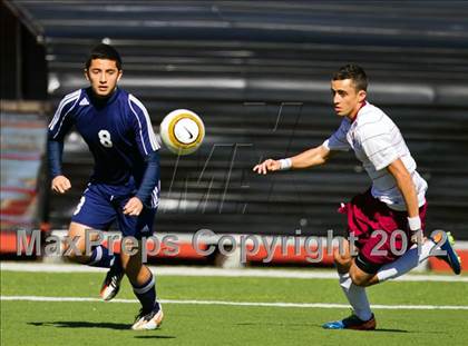 Thumbnail 1 in Pearland vs Lamar Consolidated (Friendswood Invitational) photogallery.