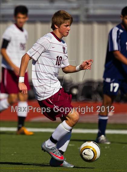 Thumbnail 1 in Pearland vs Lamar Consolidated (Friendswood Invitational) photogallery.