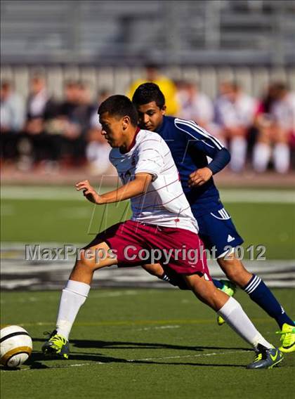 Thumbnail 2 in Pearland vs Lamar Consolidated (Friendswood Invitational) photogallery.