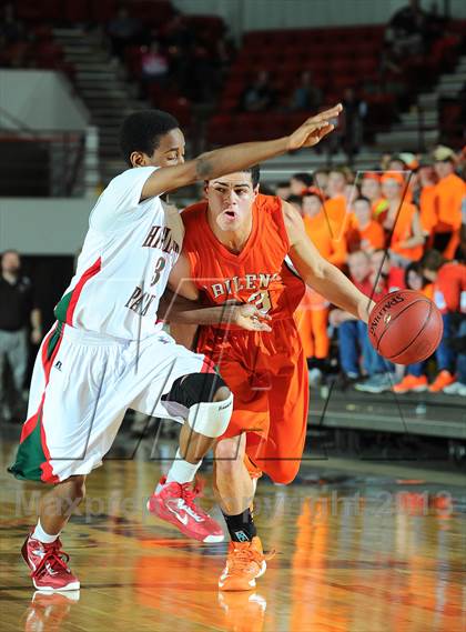 Thumbnail 1 in Highland Park vs. Abilene (KSHSAA State 4A Semifinal) photogallery.
