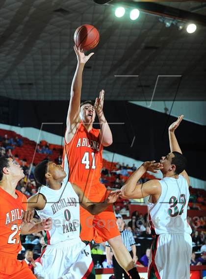 Thumbnail 1 in Highland Park vs. Abilene (KSHSAA State 4A Semifinal) photogallery.