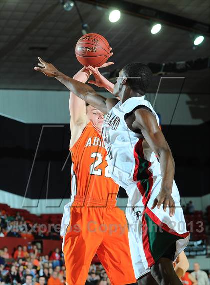 Thumbnail 3 in Highland Park vs. Abilene (KSHSAA State 4A Semifinal) photogallery.