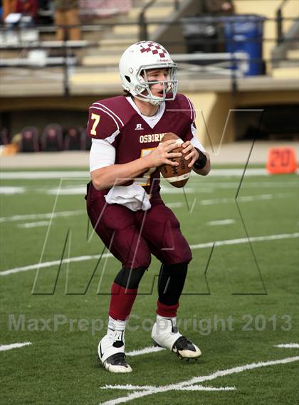 Thumbnail 3 in Hodgeman County vs. Osborne (KSHSAA 8M Division 1 Final) photogallery.