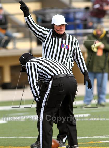 Thumbnail 2 in Hodgeman County vs. Osborne (KSHSAA 8M Division 1 Final) photogallery.