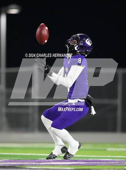 Thumbnail 1 in Crosby vs College Station (UIL 5A Football Division I Region 3 Bi-District Playoff) photogallery.